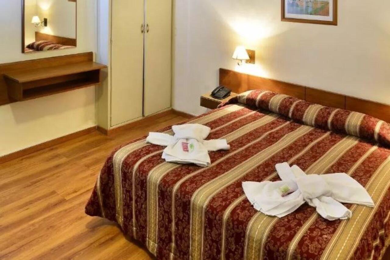 Hotel Hispano Montevideo Bagian luar foto