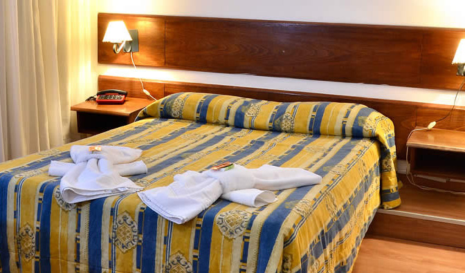 Hotel Hispano Montevideo Bagian luar foto